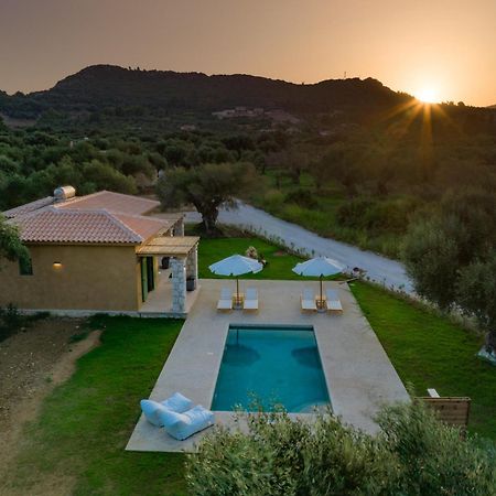 Terra Oleana Cottages Vasilikí Esterno foto